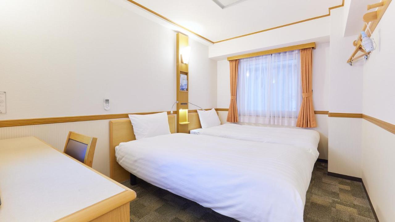 Toyoko Inn Tokyo Shinjuku Kabukicho Buitenkant foto